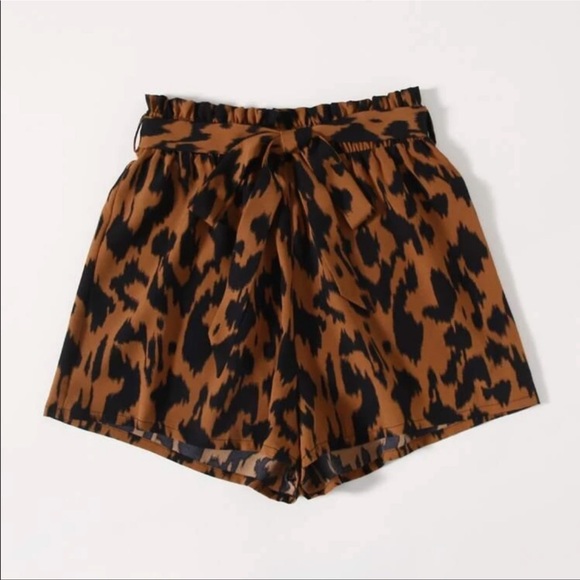 Leopard Shorts - Picture 3 of 4